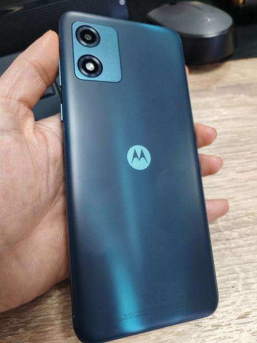 Motorola  e13   64GB
