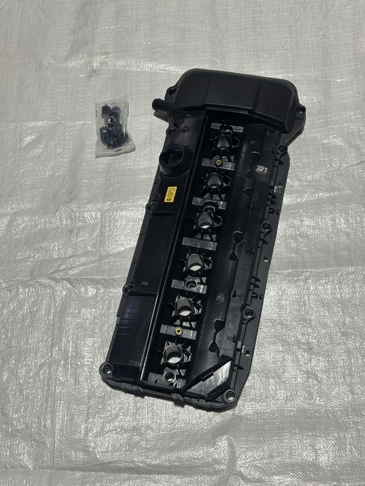 Клапанная крышка bmw m54 m52tu