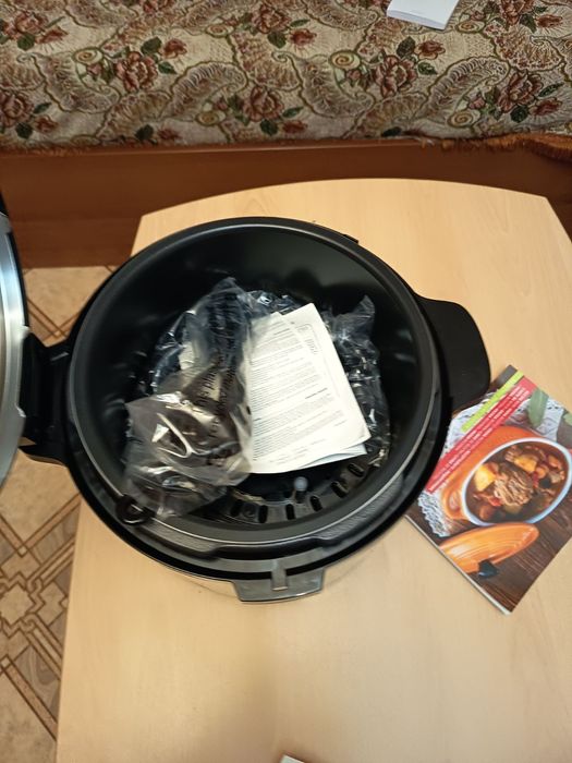 Мултикукър  Tefal One Pot. Чисто нов