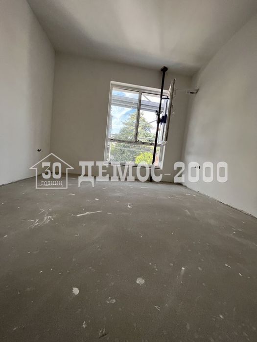 Продава се Тристаен апартамент в Варна, Бриз - 120 кв.м за 1382 €/кв.м - Снимка #1