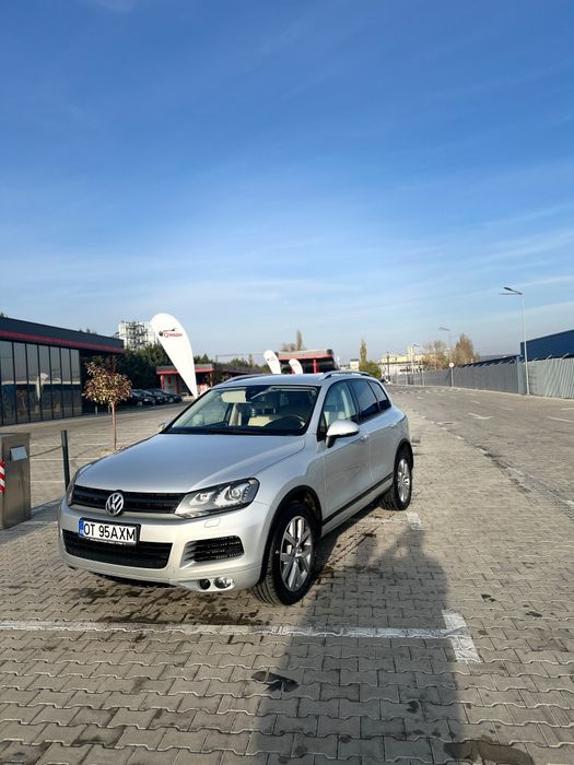 Vând Touareg 7P 2012