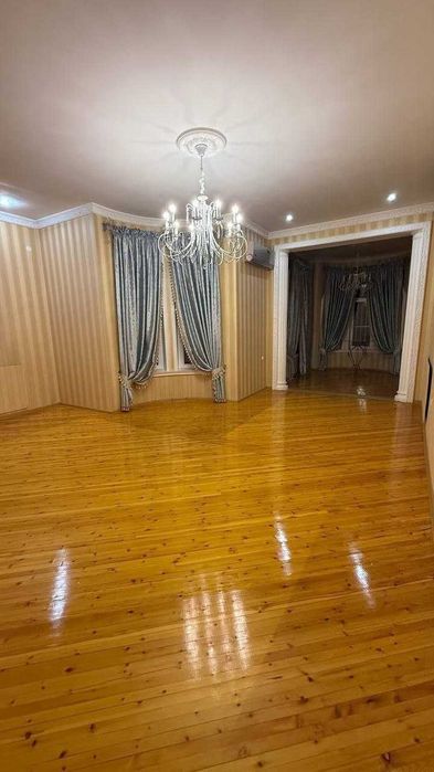 Sotiladi Дом Яккасарай РакатБоши махаля Богсарай 3.3 сотки Фасад 20*18