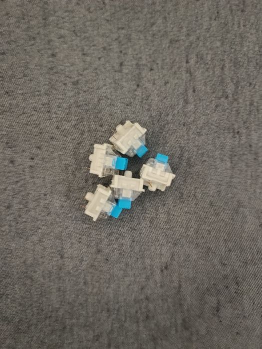 Tastatura gaming MAGEGEE switchuri roși