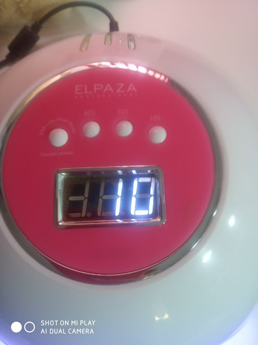 Продается лампа для маникюра