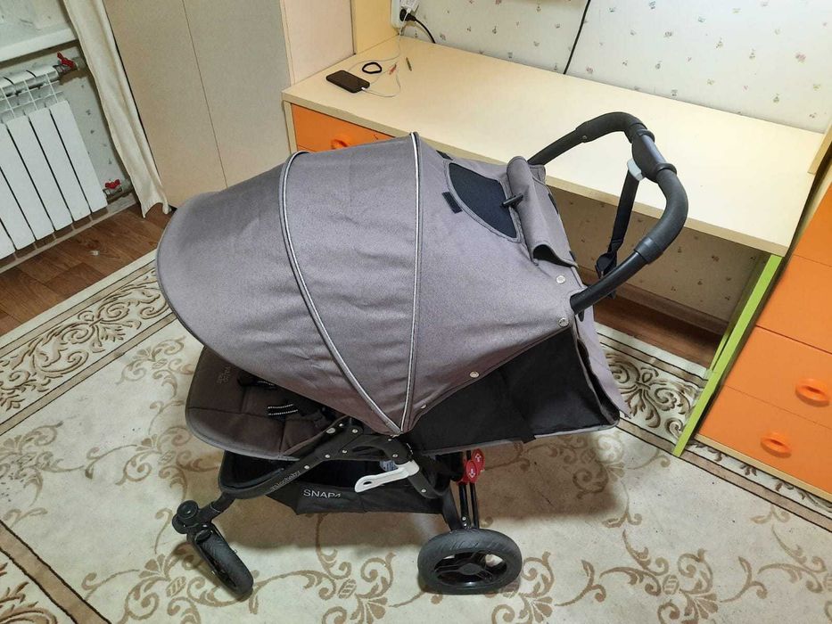 Коляска прогулочная Valco Baby