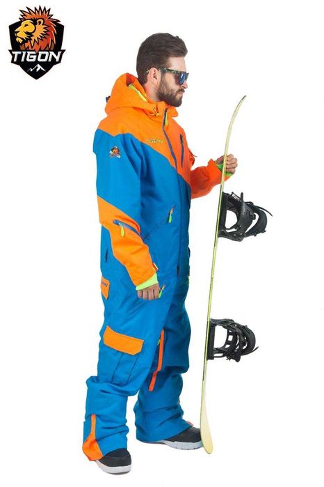 Скидки! Фирменный комбинезон для лыж и сноуборда