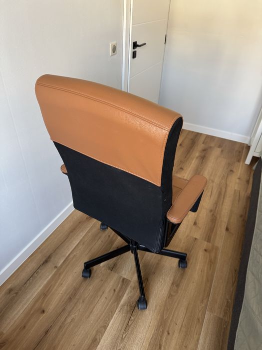 Ikea офис стол MILLBERGET