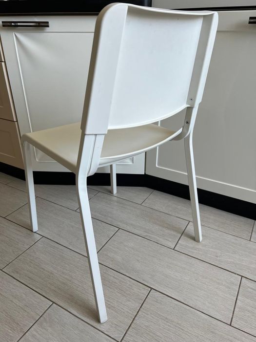 Продам стулья IKEA Teodores