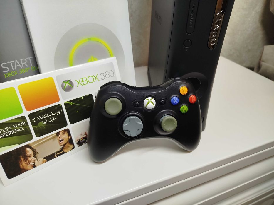 XBOX 360 ELITE с коробкой