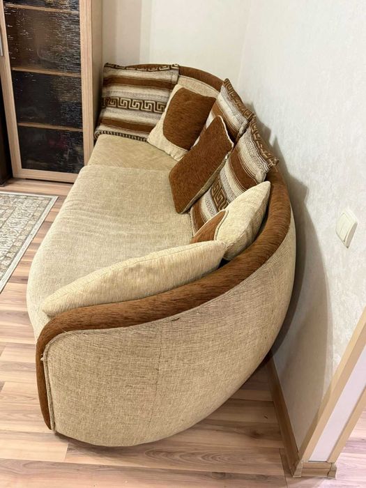 Продается диван три придмета