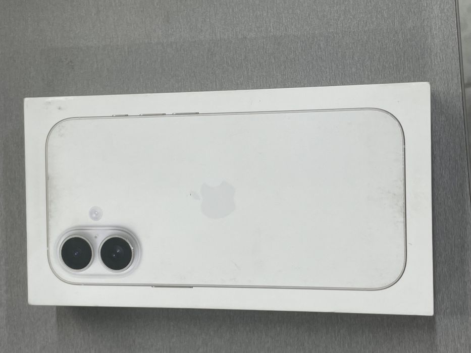 Новый Айфон 17 запечатаный