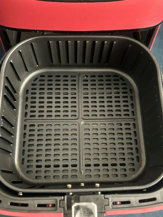 Friteuza cu aer cald Cosori Premium - ca noua!