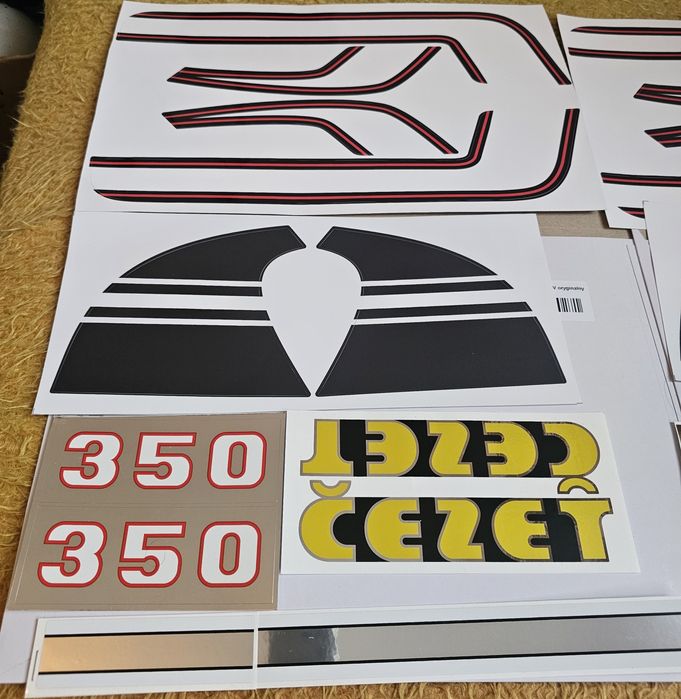 Емблеми cz 350 12v