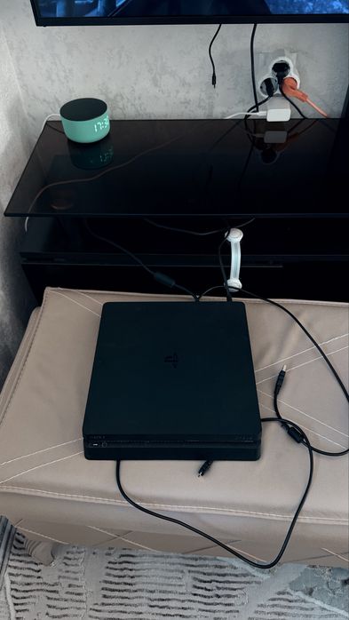Playstation 4 slim 1TB
