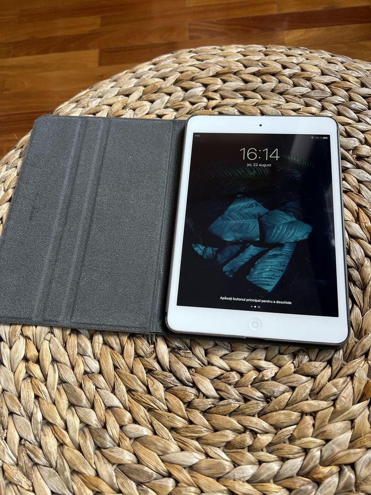 Ipad mini 2 32GB Poiana Tapului • OLX.ro