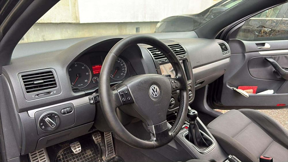 Schimb cu vito  golf 5 pachet gti 2.0tdi sau schimb cu 4x4