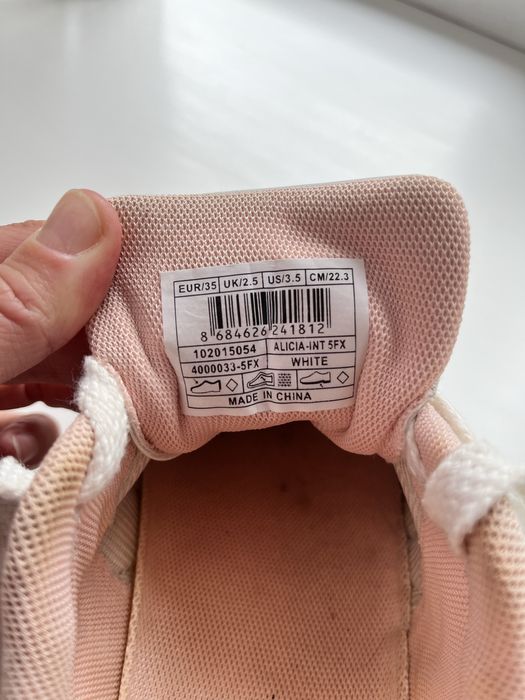 Продам детские кеды