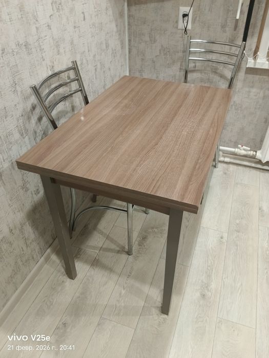 Продам куханный стол