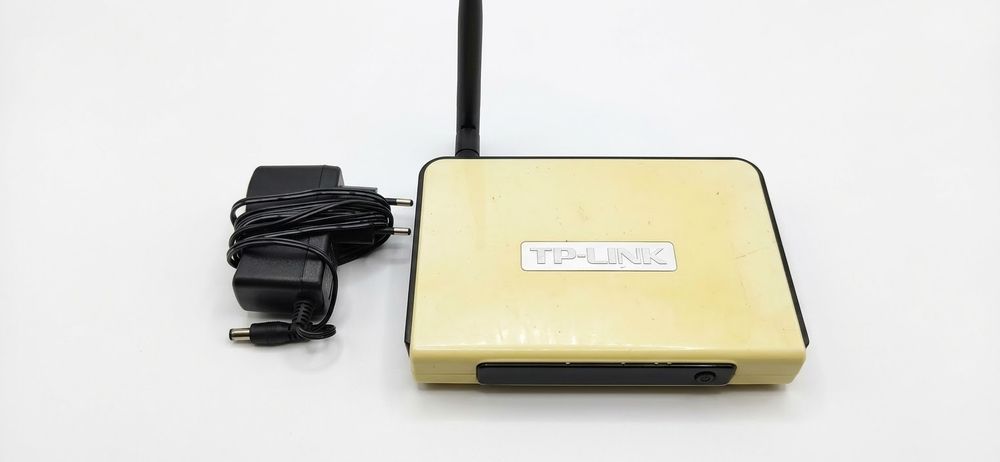 Wi-Fi роутер TP-Link TL-WR642G (108 Mbps) с блоком питания