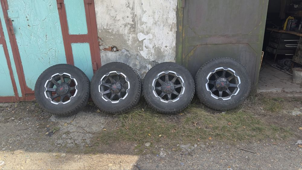 Продам комплект колёс
