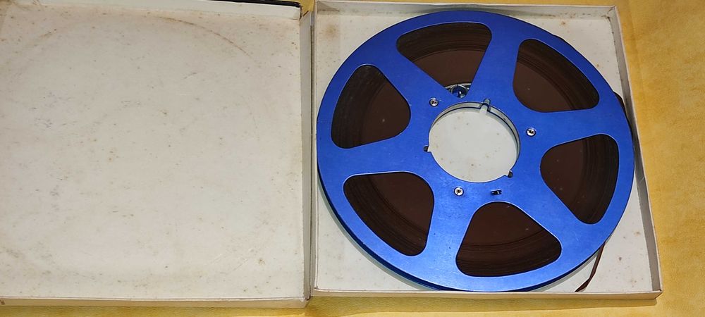 2 role metalice GOALE 26.5 cm pt magnetofon 200 ron ambele