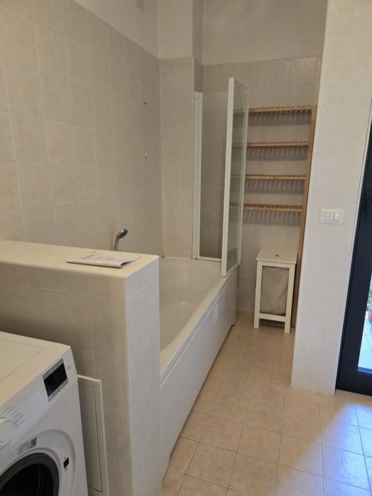 Inchiriez apartament cu 1 camera in Dumbravita, complex Barcelona