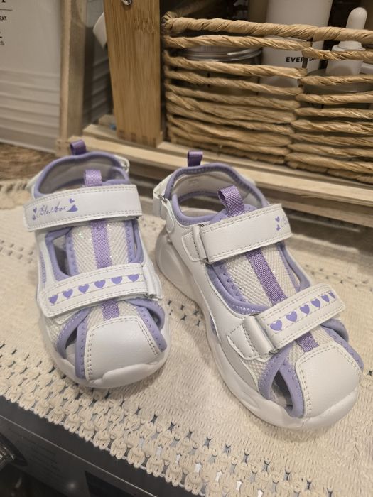 Продам сандалии  для девочки