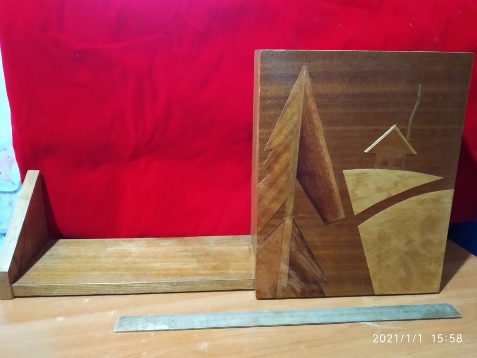 Полочка настенная деревянная