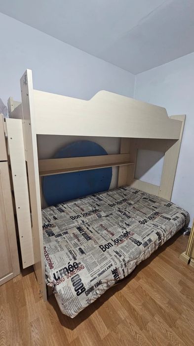 Продам двухъярусную кровать