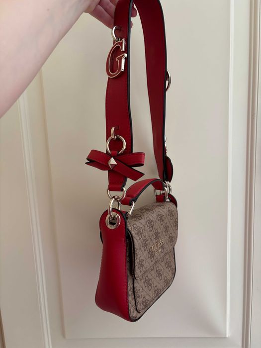 Дамска чанта Guess нова