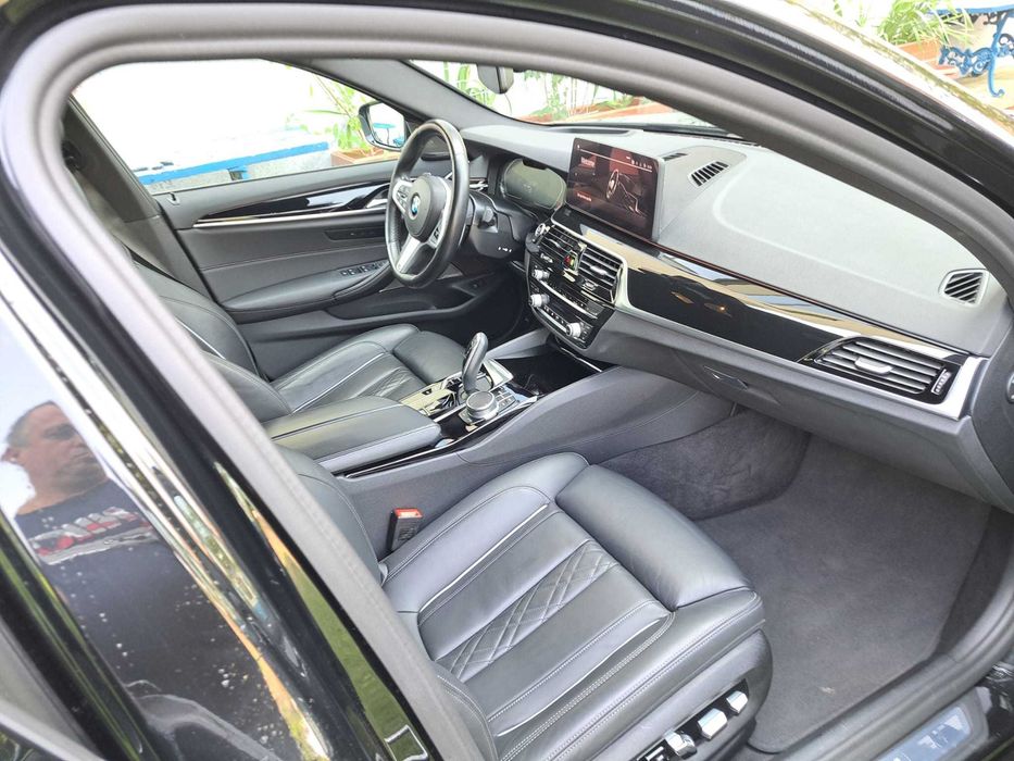 BMW M550i, Xdrive 2021
