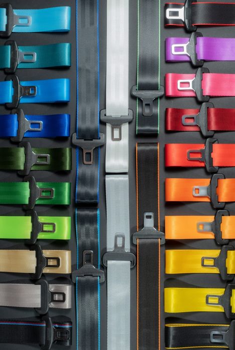 Цветни авто колани