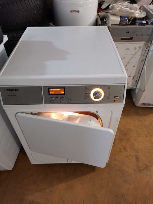 Професионална сушилня Miele