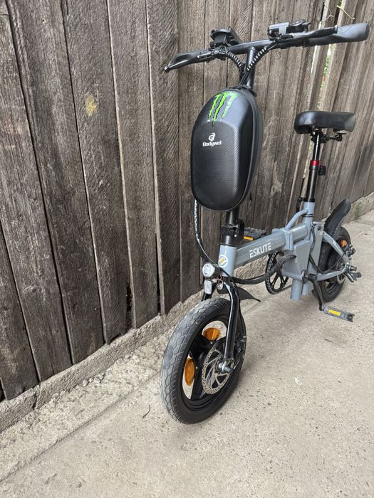 Bicicletă electrică ESKUTE F100