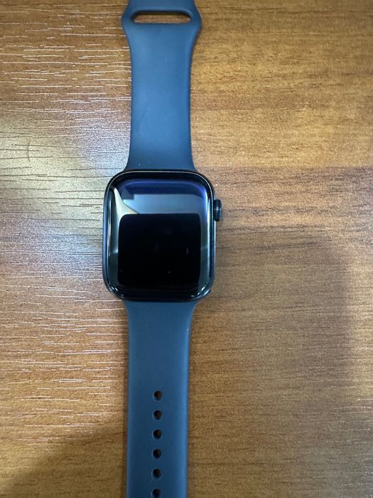 Apple Watch 7 series 45mm midnight color