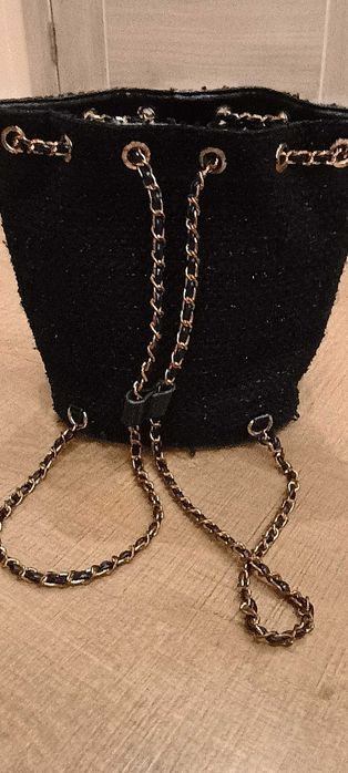 Черна , малка  раничка Мохито