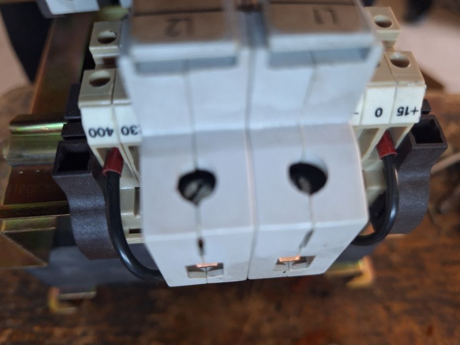 Transformator de separație Legrand 220v -400v /115v-220v0