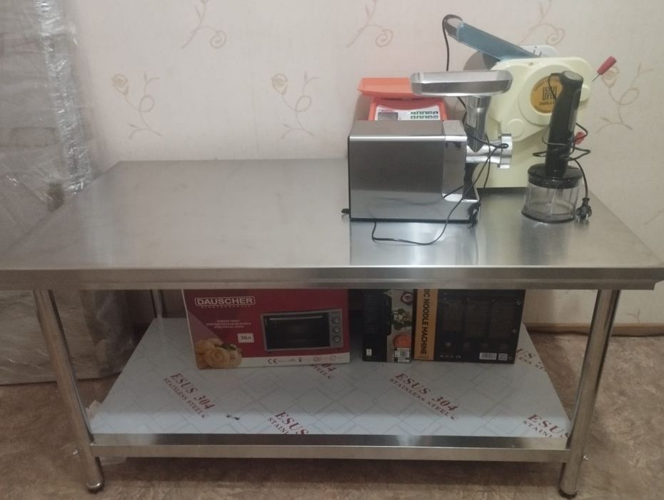 Продается стол разделочный нержавеющий