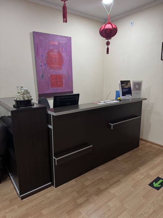 Сдам в аренду маникюрный стол