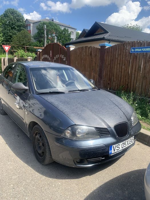 Vând Seat Ibiza 1.2 benzină, an 2004, în stare bună de funcționare