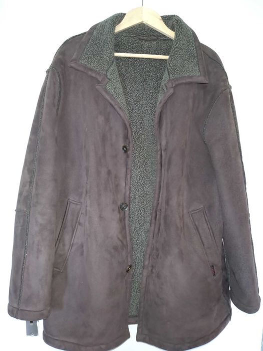 Продавам мъжко палто