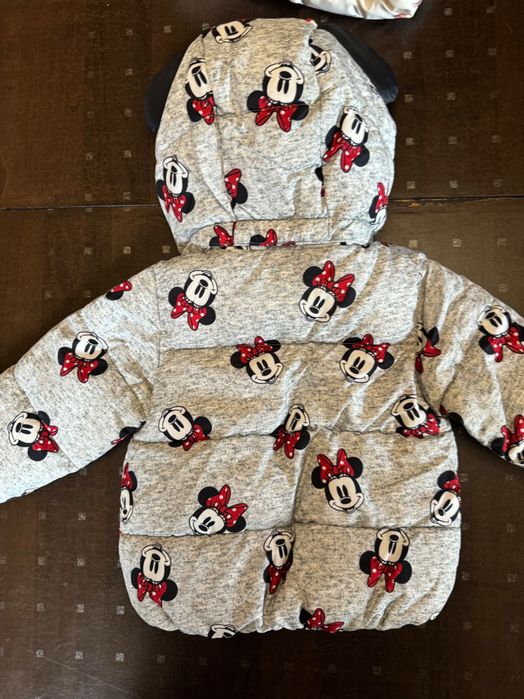 Бебешки якета и космонавти различни размери