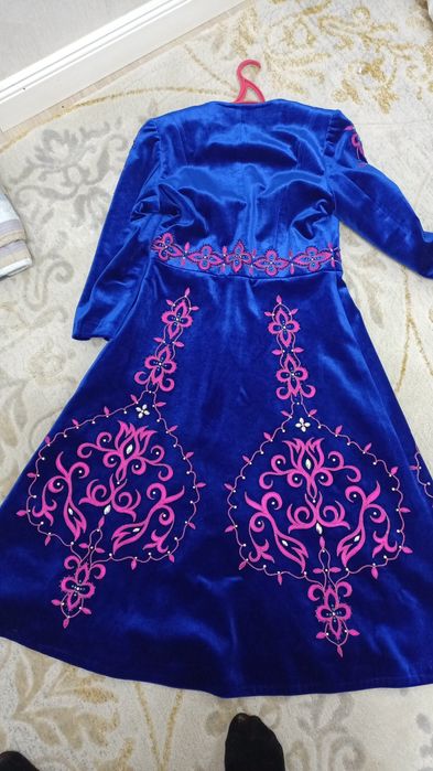 Бешпент очень яркая