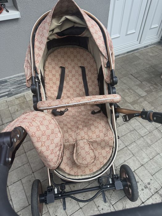 Carucior copii aproape nou