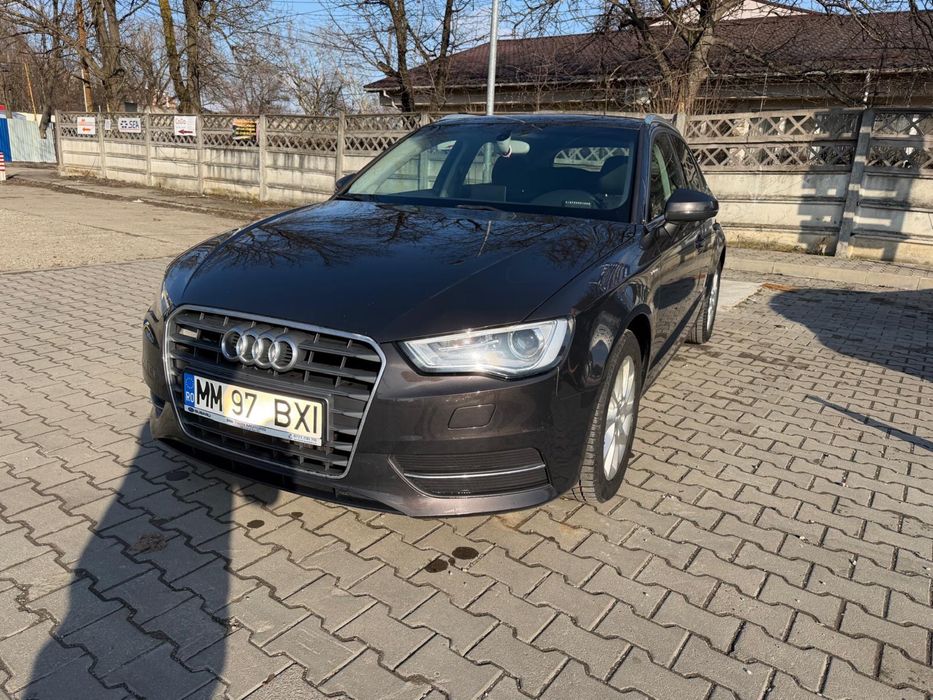 Vând Audi A3 Sportback G-tron