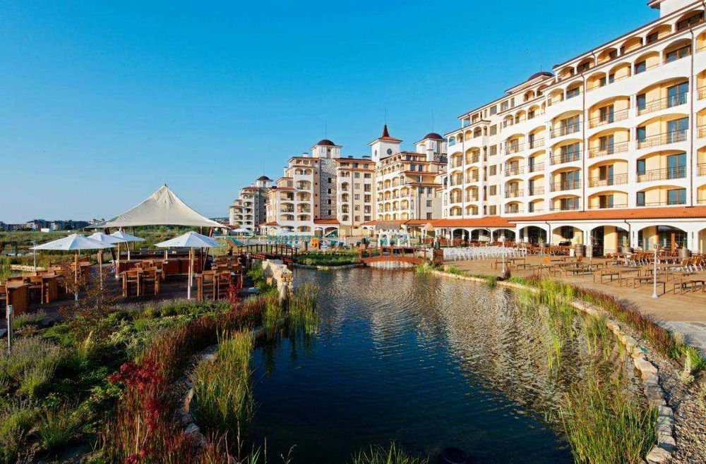 Продава се Тристаен апартамент в Обзор - 100 кв.м за 919 €/кв.м - Снимка #12