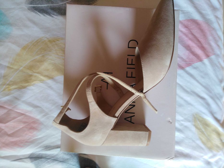 Официални обувки