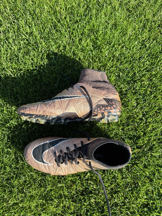 Бутонки Nike Hypervenom 42 номер