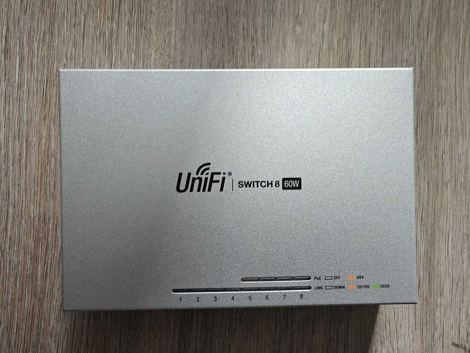 Ubiquiti UniFi Switch 8 Port (US-8-60W) PoE Gigabit Switch