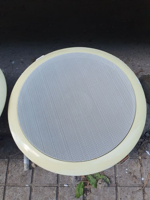 Таванни високоговорители